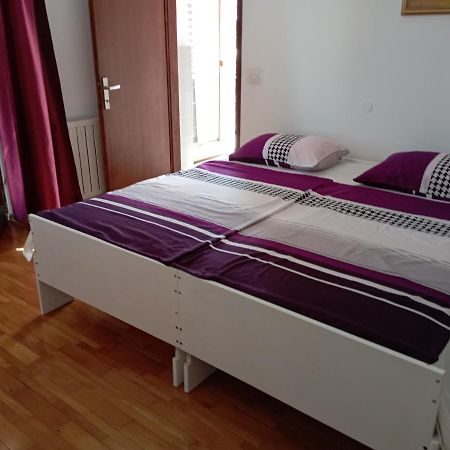 Apartment Mare 1 Novigrad  ภายนอก รูปภาพ